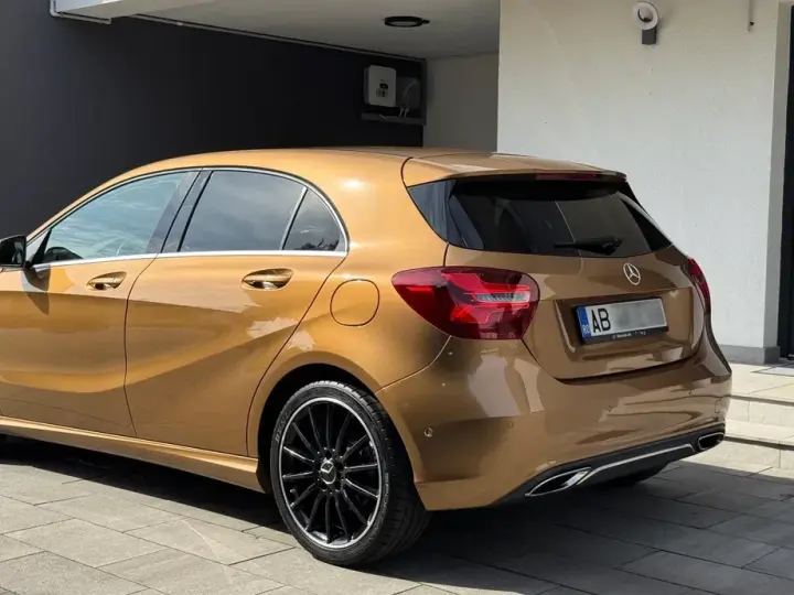 Mercedes-Benz A 180