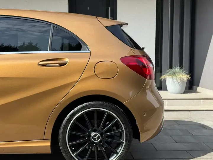Mercedes-Benz A 180