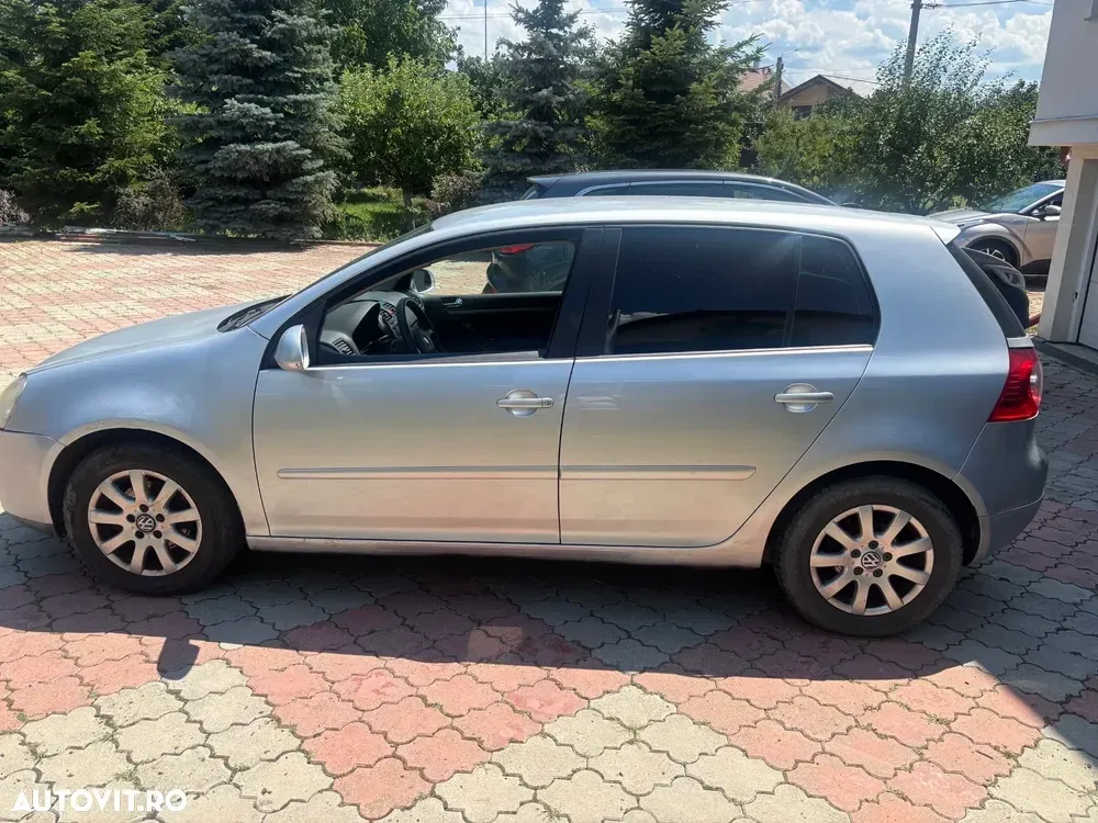 Volkswagen Golf — imagine 4