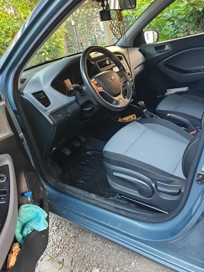 Hyundai i20 II 1.25 84CP M/T Comfort — imagine 5
