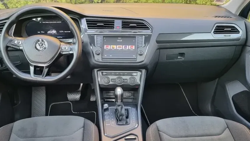 Volkswagen Tiguan II 2.0 TDI SCR DSG Highline — imagine 3