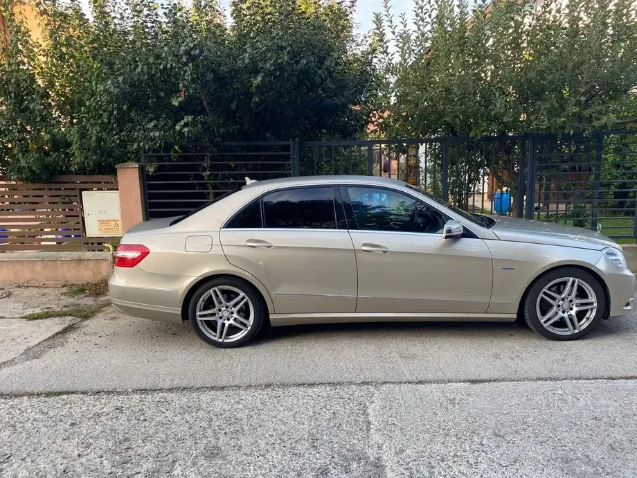 Mercedes-Benz E W212 250 CDI DPF BlueEFFICIENCY 7G-TRONIC — imagine 9
