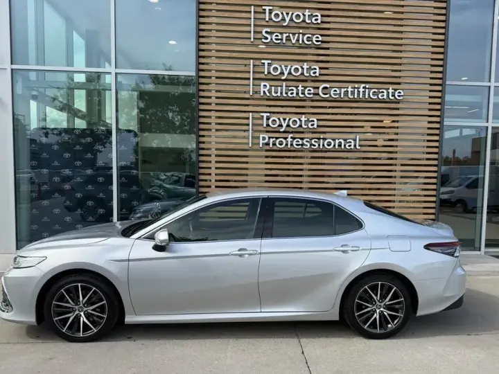 Toyota Camry VIII 2.5 Dynamic