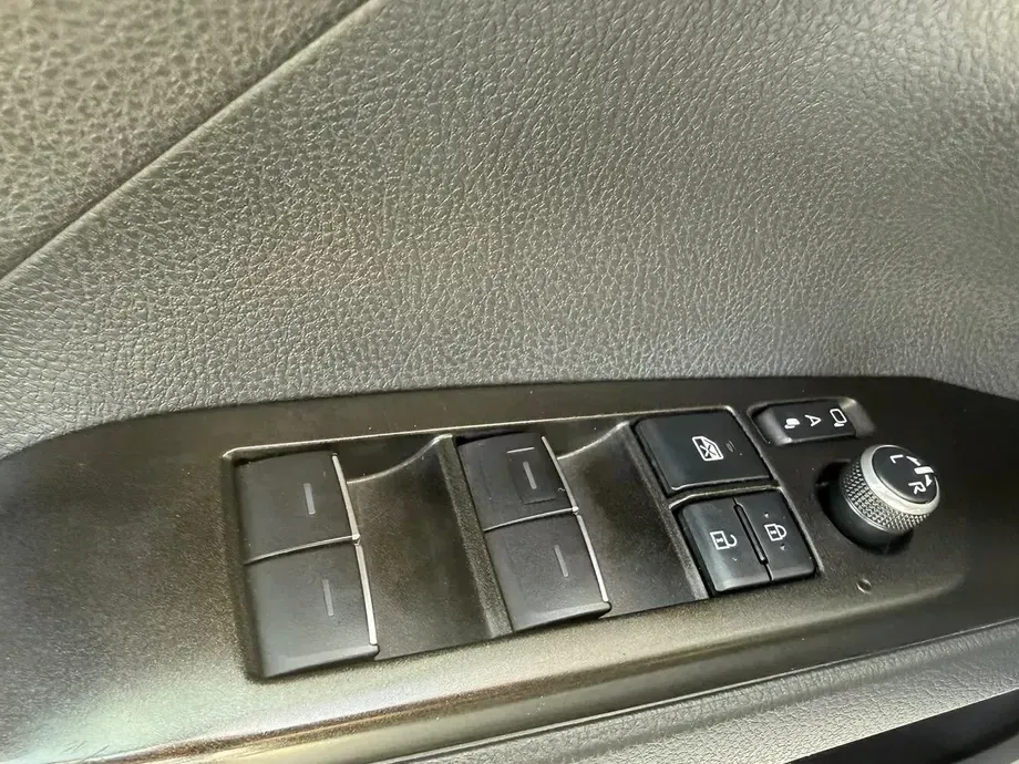 Toyota Camry VIII 2.5 Dynamic — imagine 10