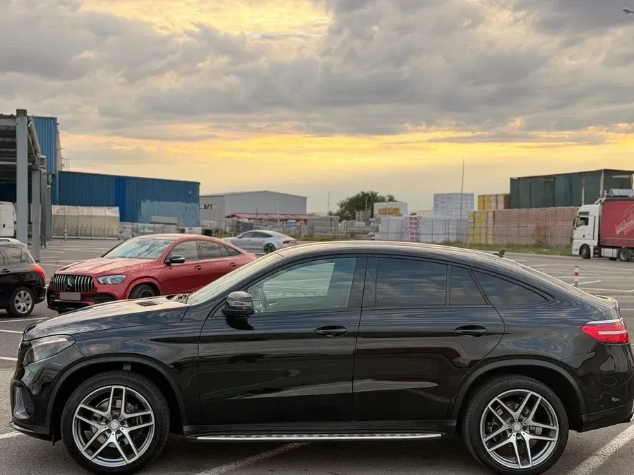Mercedes-Benz GLE 350 d 4MATIC — imagine 8
