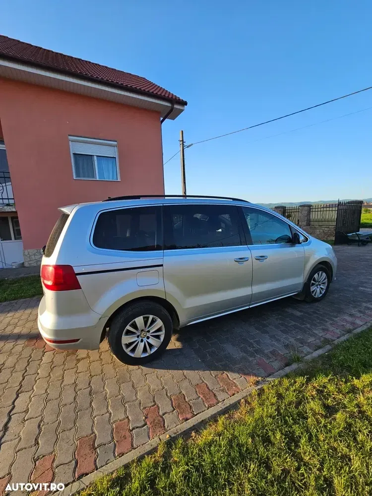 Volkswagen Sharan 2.0 TDI BlueMotion Technology Trendline — imagine 4