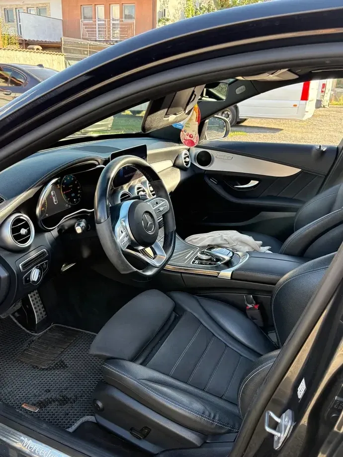 Mercedes-Benz C W206 300 9G-TRONIC AMG Line — imagine 4