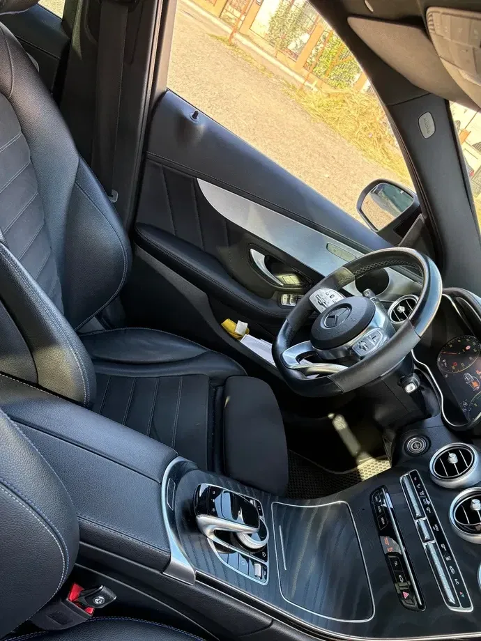 Mercedes-Benz C W206 300 9G-TRONIC AMG Line — imagine 5