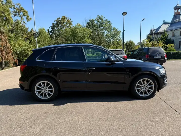 Audi Q5 FY