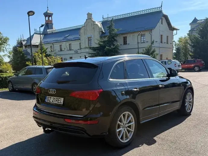 Audi Q5 FY