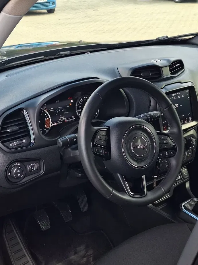 Jeep Renegade — imagine 2