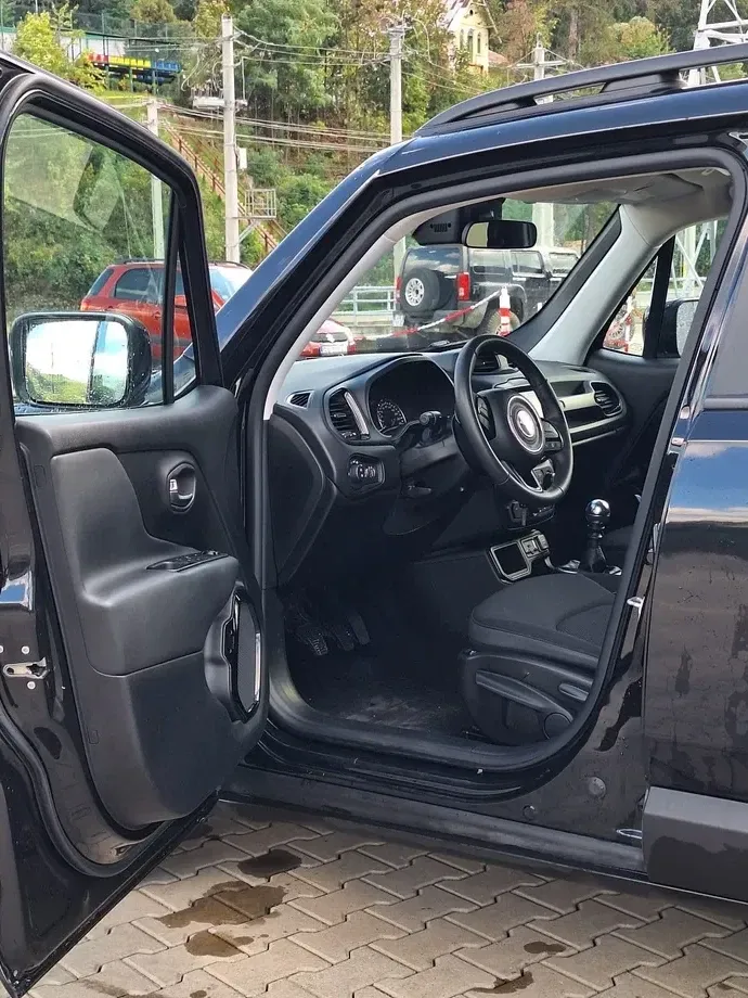 Jeep Renegade — imagine 4