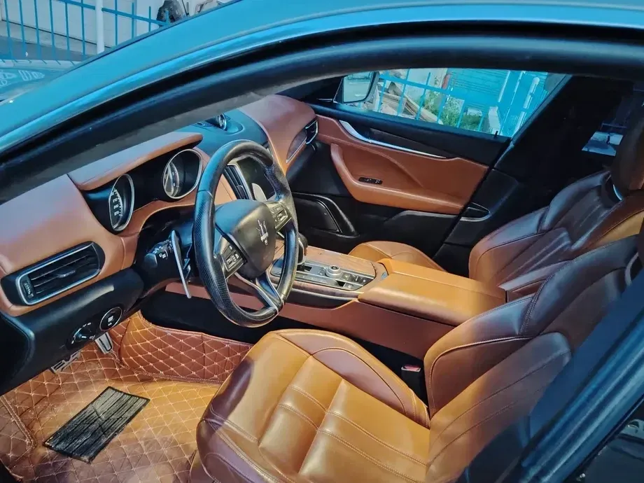 Maserati Levante Q4 — imagine 9