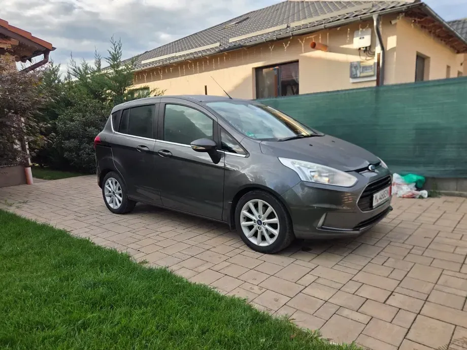 Ford B-Max 1.0 EcoBoost Start Stop Titanium — imagine 4