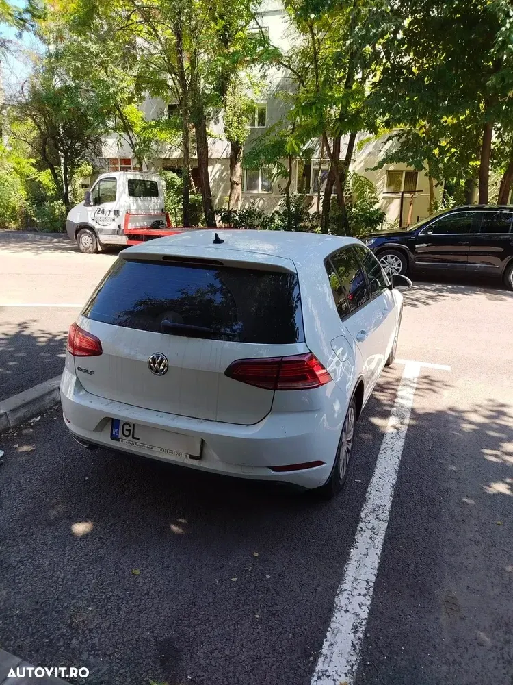 Volkswagen Golf 1.0 TSI Trendline — imagine 3