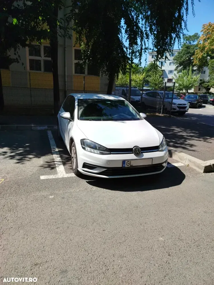 Volkswagen Golf 1.0 TSI Trendline — imagine 4