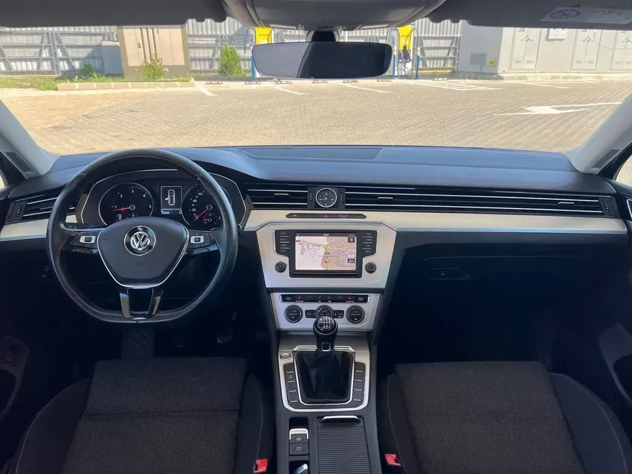 Volkswagen Passat 2.0 TDI Trendline — imagine 7