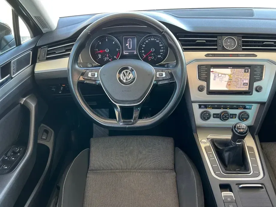 Volkswagen Passat 2.0 TDI Trendline — imagine 6