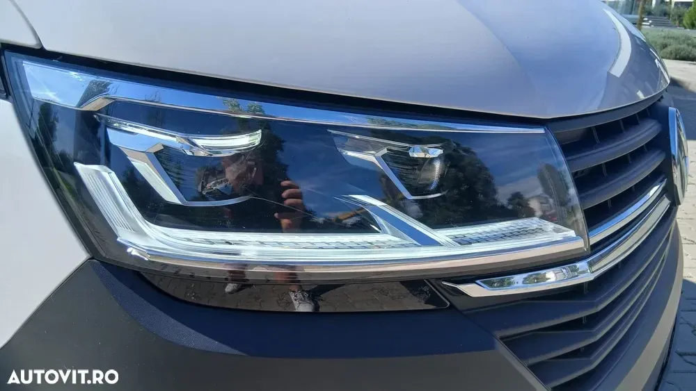 Volkswagen Transporter 2.0 TDI 150 KW KR Highline DSG 4M — imagine 4