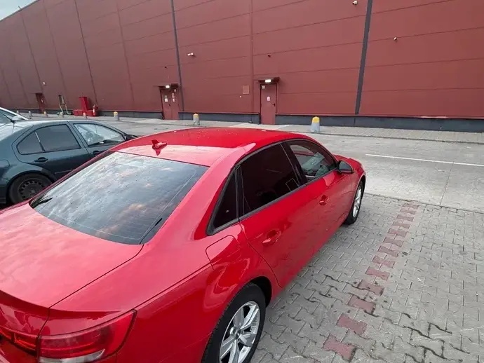 Audi A4 Limuzina B9 2.0 TDI