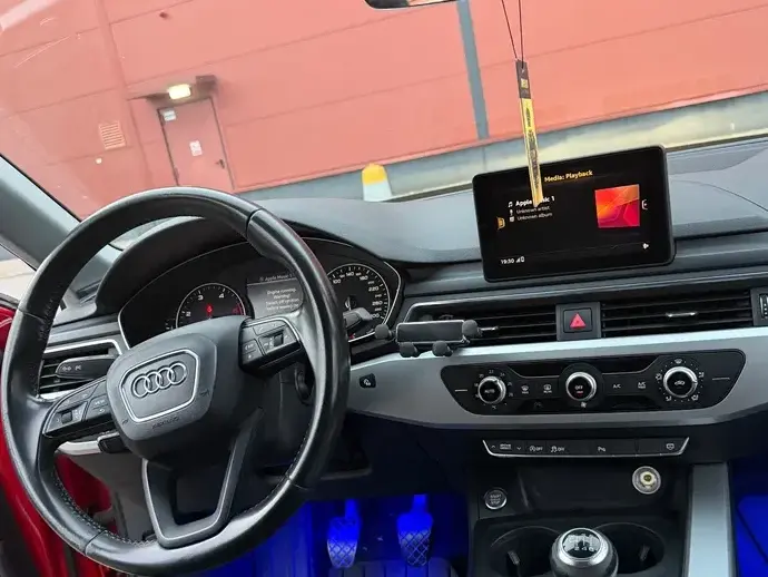 Audi A4 Limuzina B9 2.0 TDI