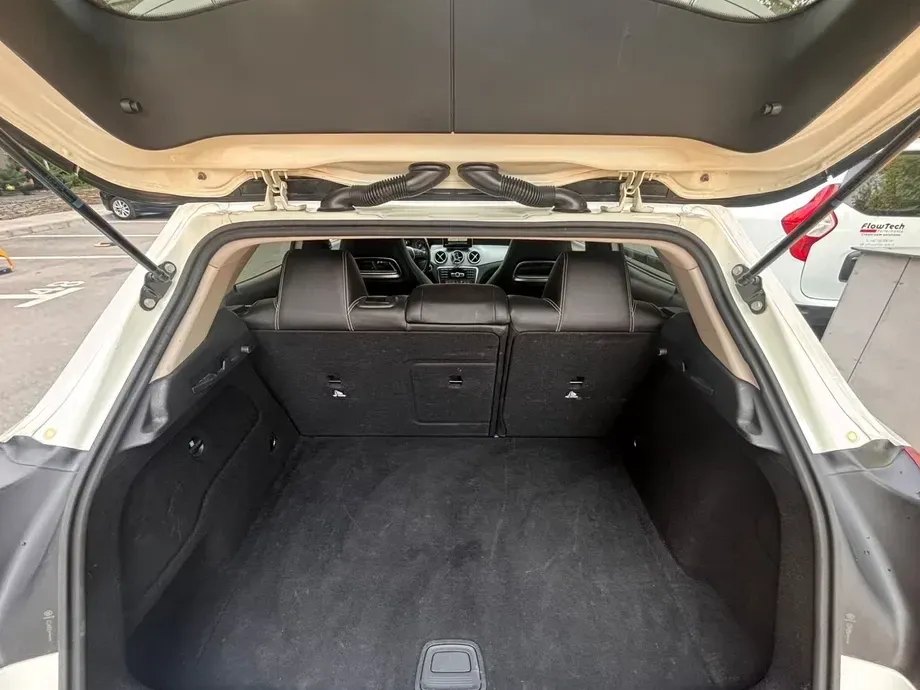 Mercedes-Benz GLA 200 CDI 4MATIC Aut. — imagine 7