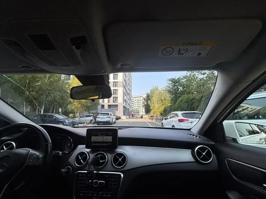 Mercedes-Benz GLA 200 CDI 4MATIC Aut. — imagine 5