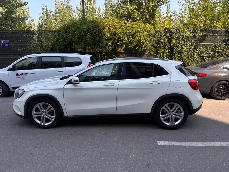 Mercedes-Benz GLA 200 CDI 4MATIC Aut. — imagine 9