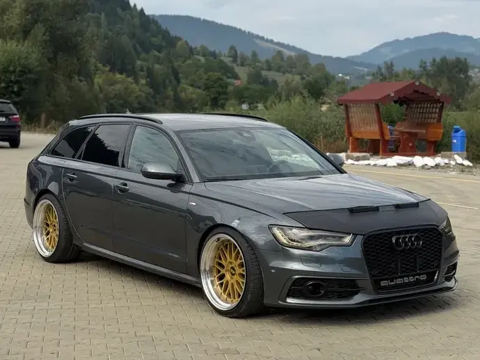 Audi A6 Avant 3.0 TDI quattro Stronic