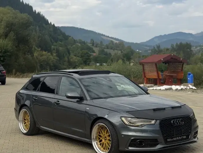 Audi A6 Avant 3.0 TDI quattro Stronic