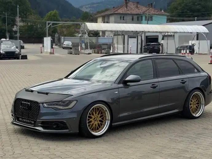 Audi A6 Avant 3.0 TDI quattro Stronic