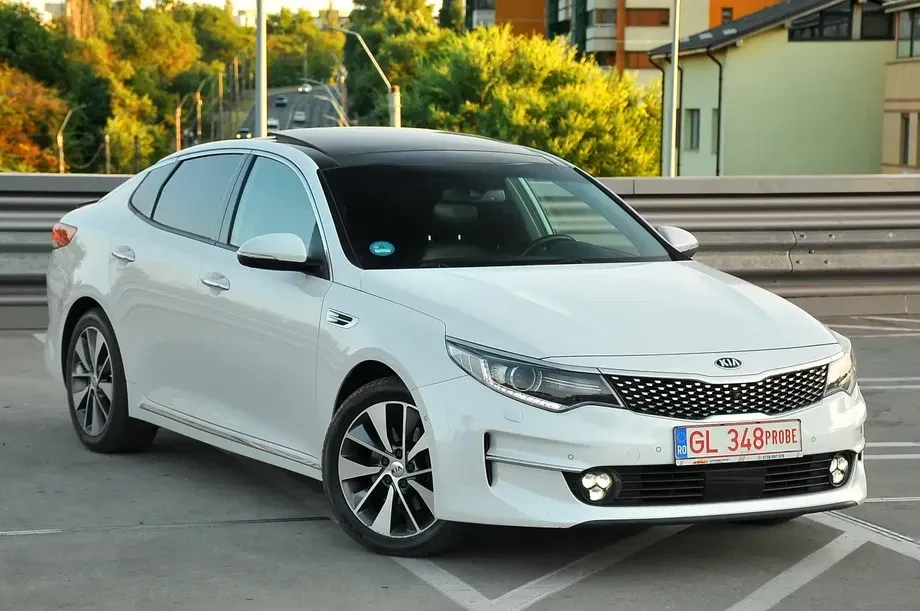 Kia Optima 1.7 CRDI DCT Spirit — imagine 2