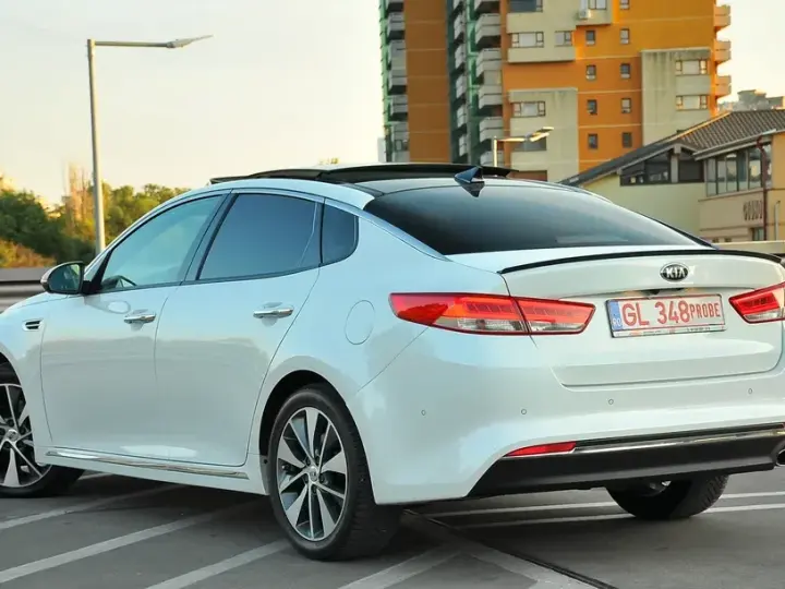 Kia Optima 1.7 CRDI DCT Spirit