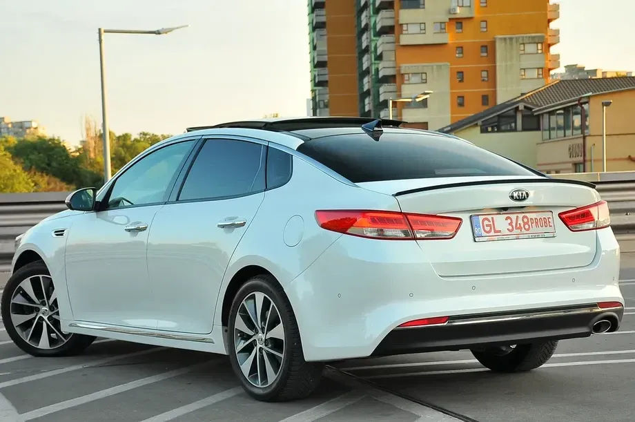 Kia Optima 1.7 CRDI DCT Spirit — imagine 5