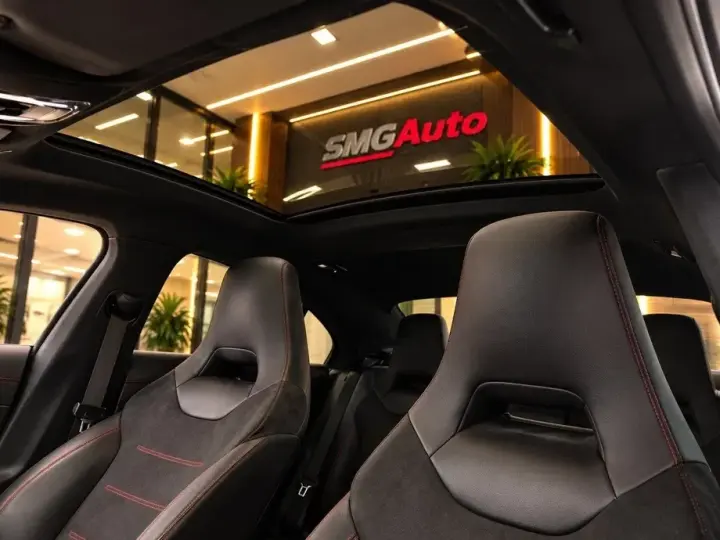 Mercedes-Benz CLA 200 7G-DCT Edition AMG Line