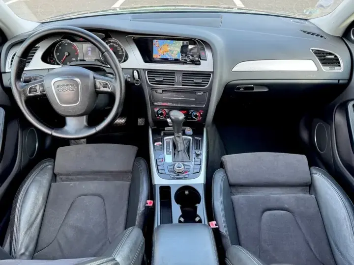 Audi A4 Avant B8 2.0 TDI Multitronic