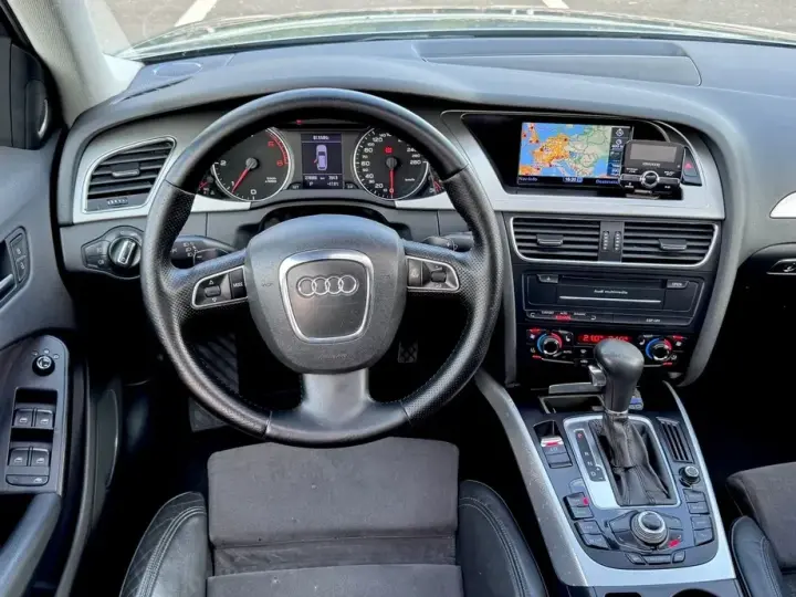Audi A4 Avant B8 2.0 TDI Multitronic
