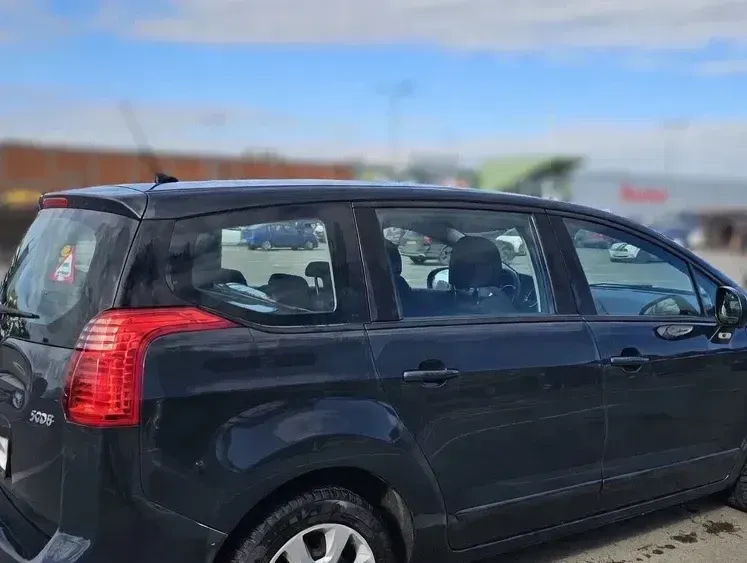 Peugeot 5008 I 1.6 HDI Confort Pack — imagine 5