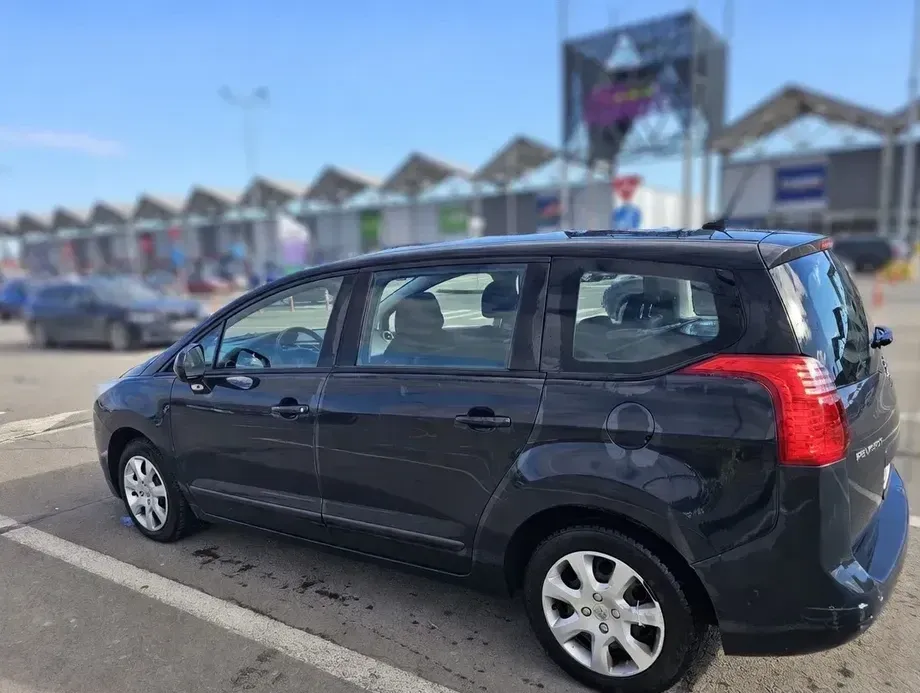 Peugeot 5008 I 1.6 HDI Confort Pack — imagine 2