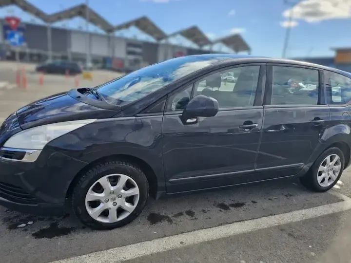 Peugeot 5008 I 1.6 HDI Confort Pack
