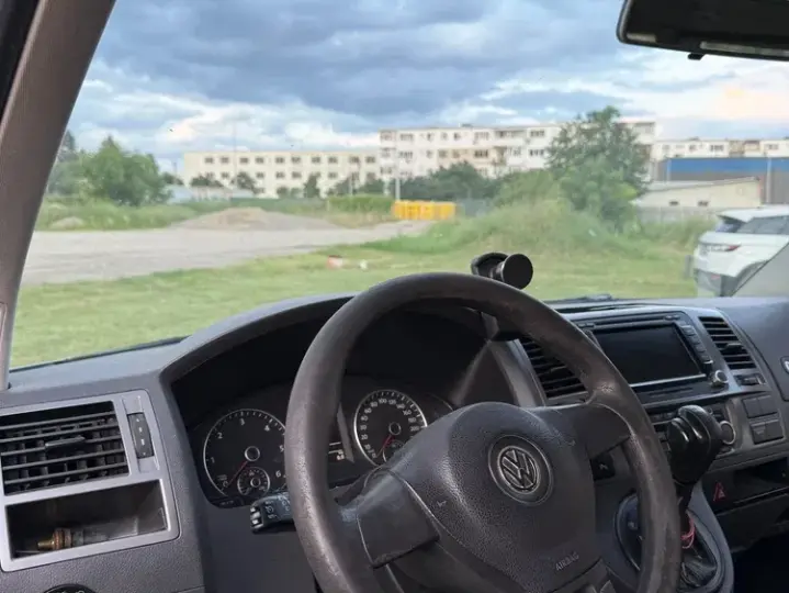 Volkswagen Caravelle