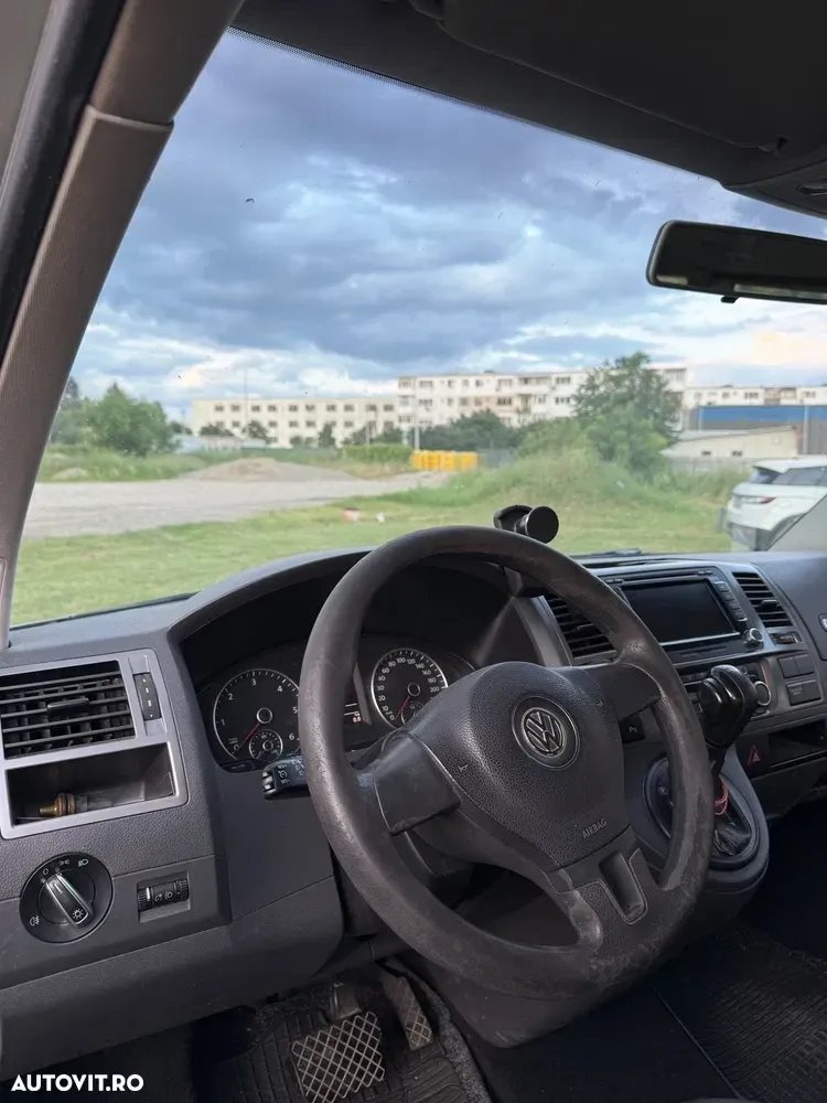 Volkswagen Caravelle — imagine 2