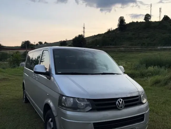 Volkswagen Caravelle