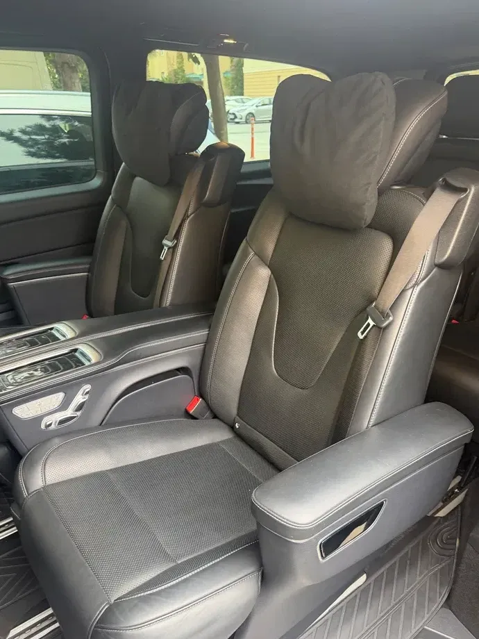 Mercedes-Benz V 300 d Extralang 4Matic 9G-TRONIC Avantgarde — imagine 4