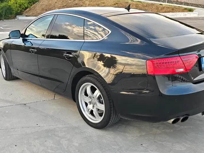 Audi A5 Limuzina