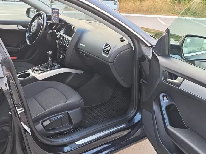 Audi A5 Limuzina