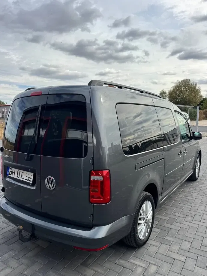 Volkswagen Caddy Maxi DSG — imagine 4