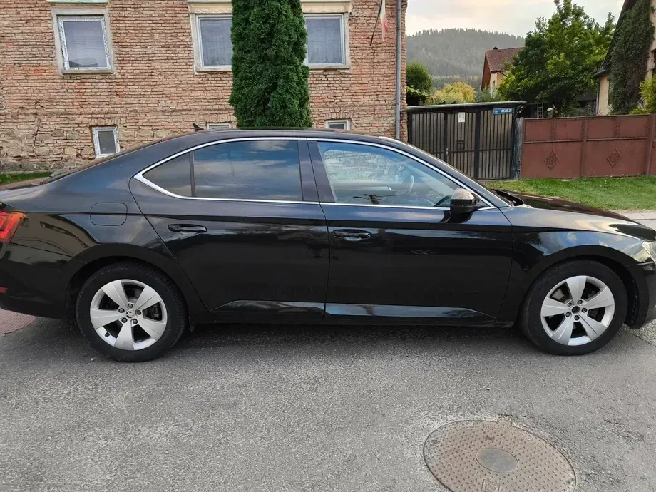 Škoda Superb III 1.6 TDI DSG Style — imagine 5
