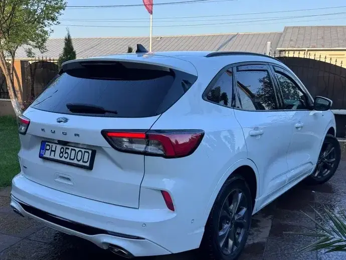 Ford Kuga III 2.0 EcoBlue A8 AWD ST Line