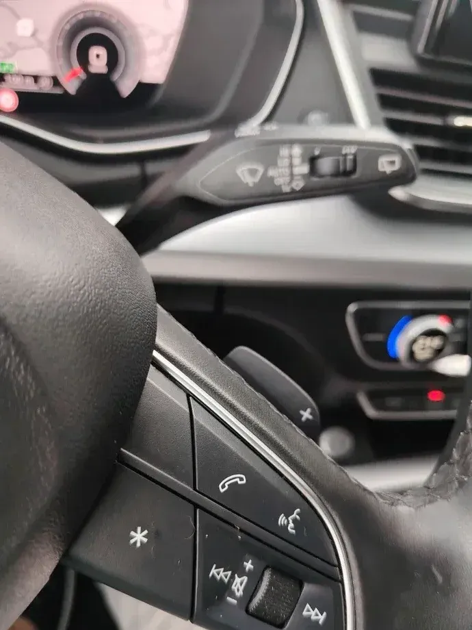 Audi Q5 35 TDI S tronic — imagine 8